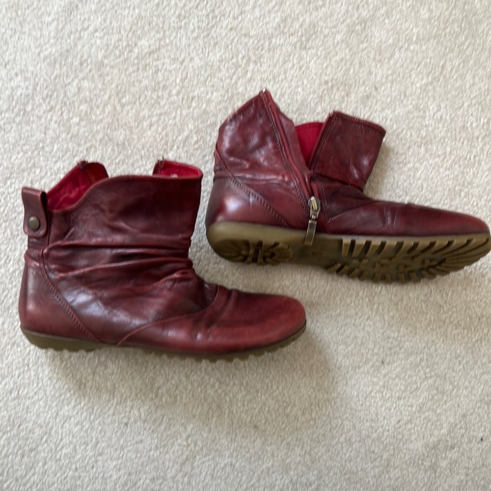 Romika red boots, extremely comfortable